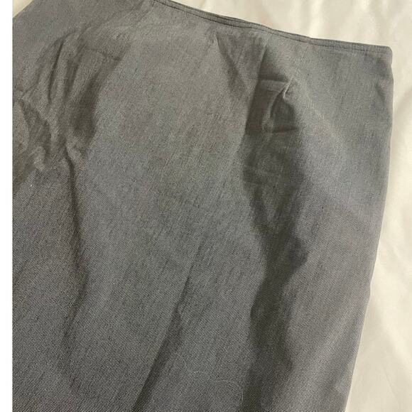 Cynthia Steffe Gray skirt with lace detail along hem SZ 4 - Picture 3 of 9